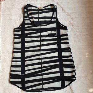 XXI Black and White Tank Top